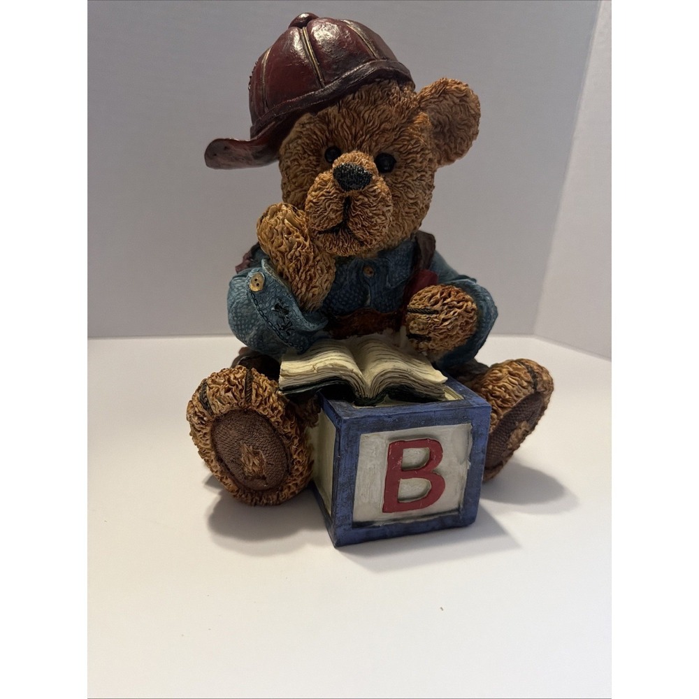 Resin Teddy Bear Reading Book on Alphabet Block B Figurine Brown Blue 7 Inch
